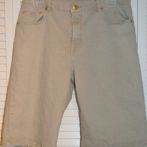 DG2 by Diane Gilman Tan Bermuda shorts, size 10.